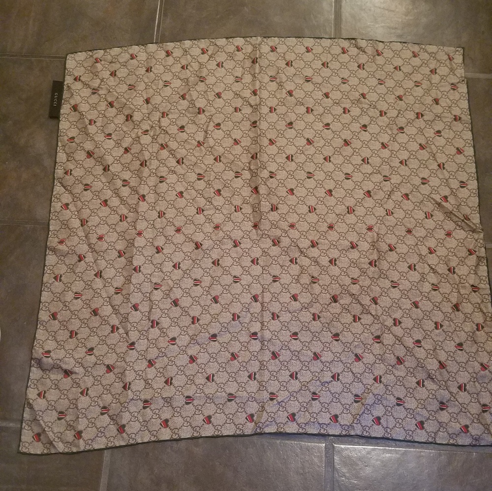 Gucci silk scarf